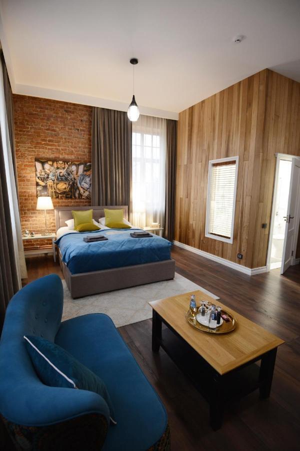 Bahnhofs Hotel Aluksne Luaran gambar